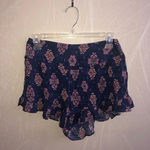 Supper cute flow shorts!